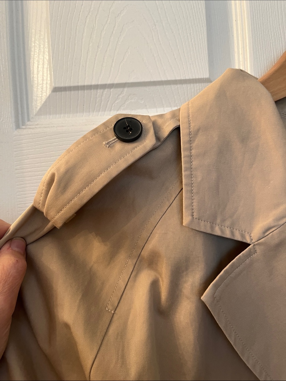 ZARA Cropped Tan Trench Coat with Frayed Hem Size L - Picture 4 of 6